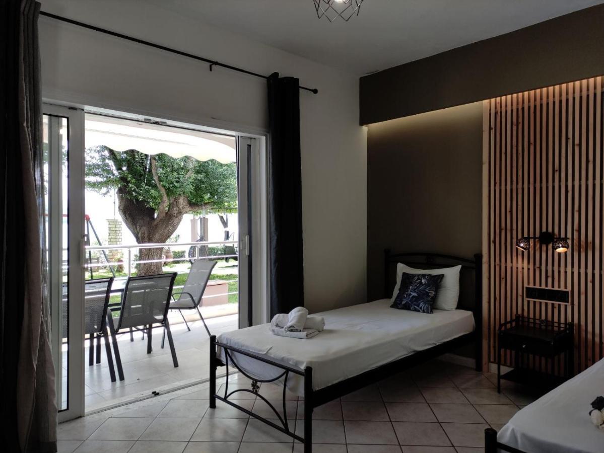 Flisvos Seaside Apartments Ligia Zewnętrze zdjęcie