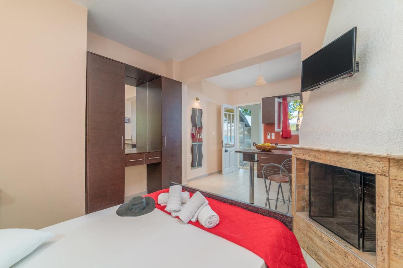 Flisvos Seaside Apartments Ligia Zewnętrze zdjęcie